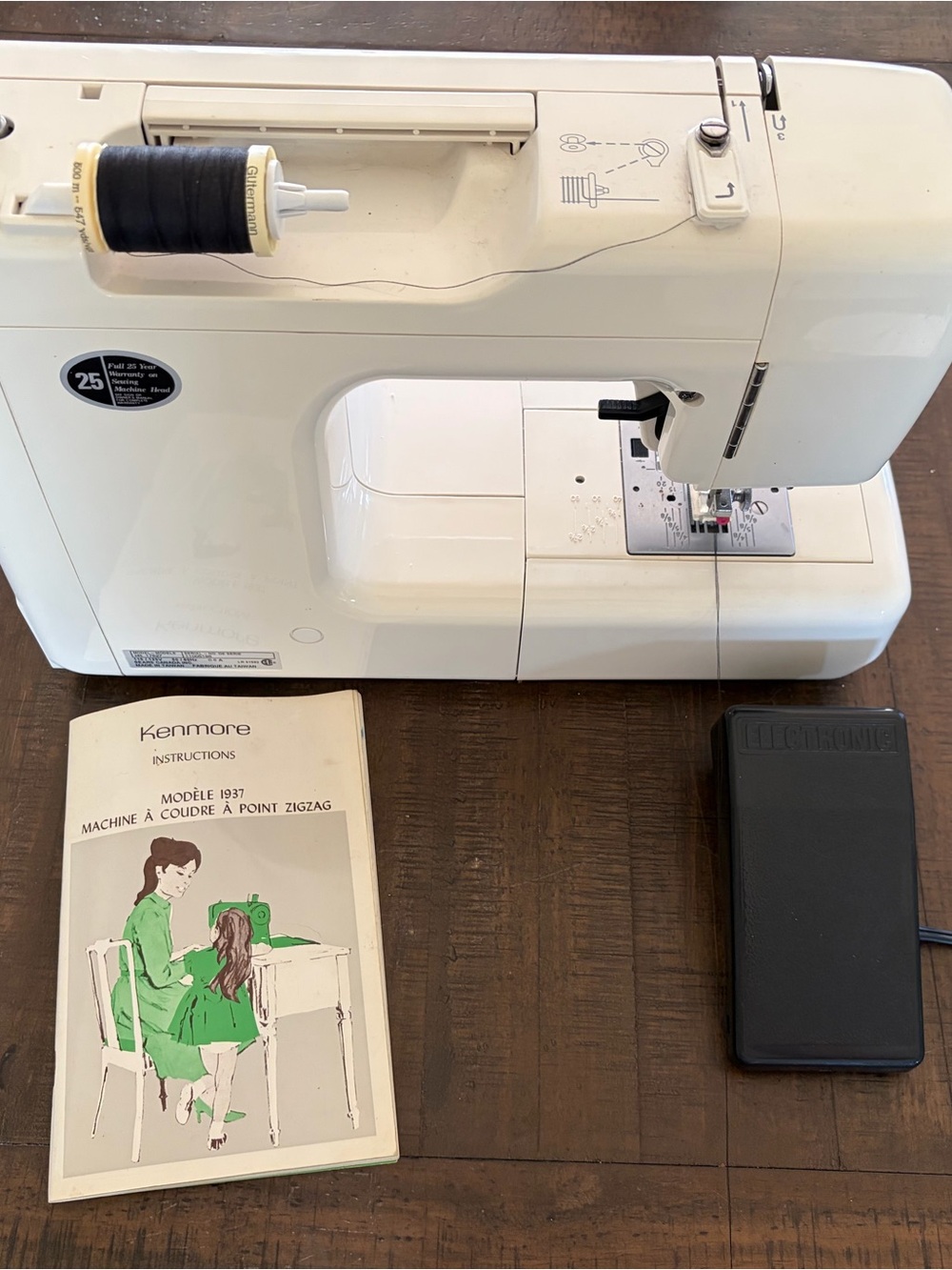 Kenmore White Sewing Machine with manual model 1937